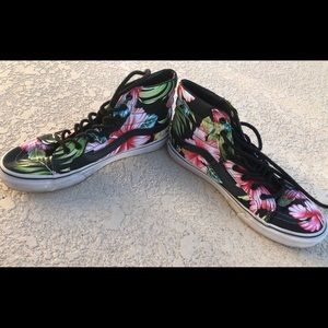Size 8 women’s high top vans